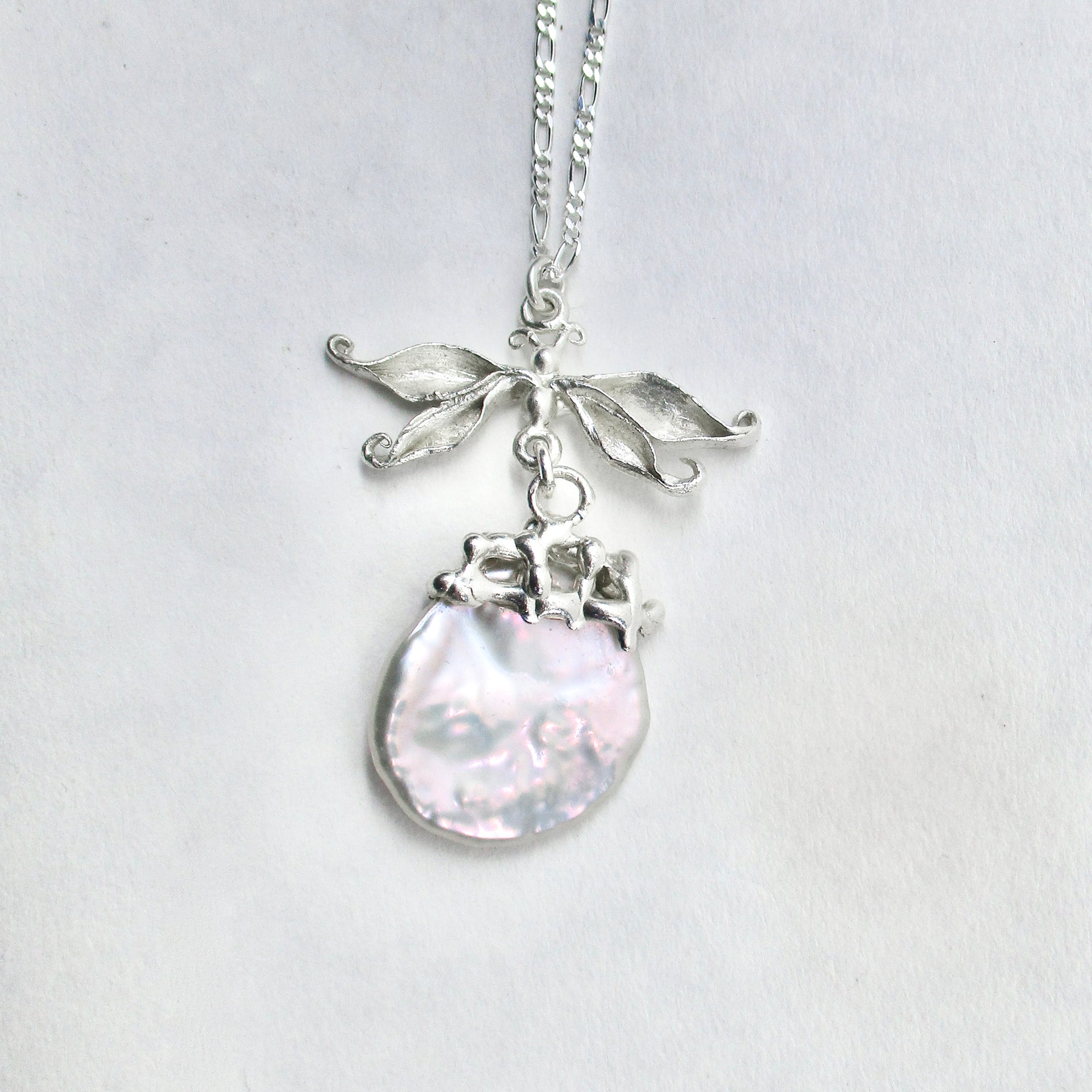 Dragonfly Keshi Pearl Necklace
