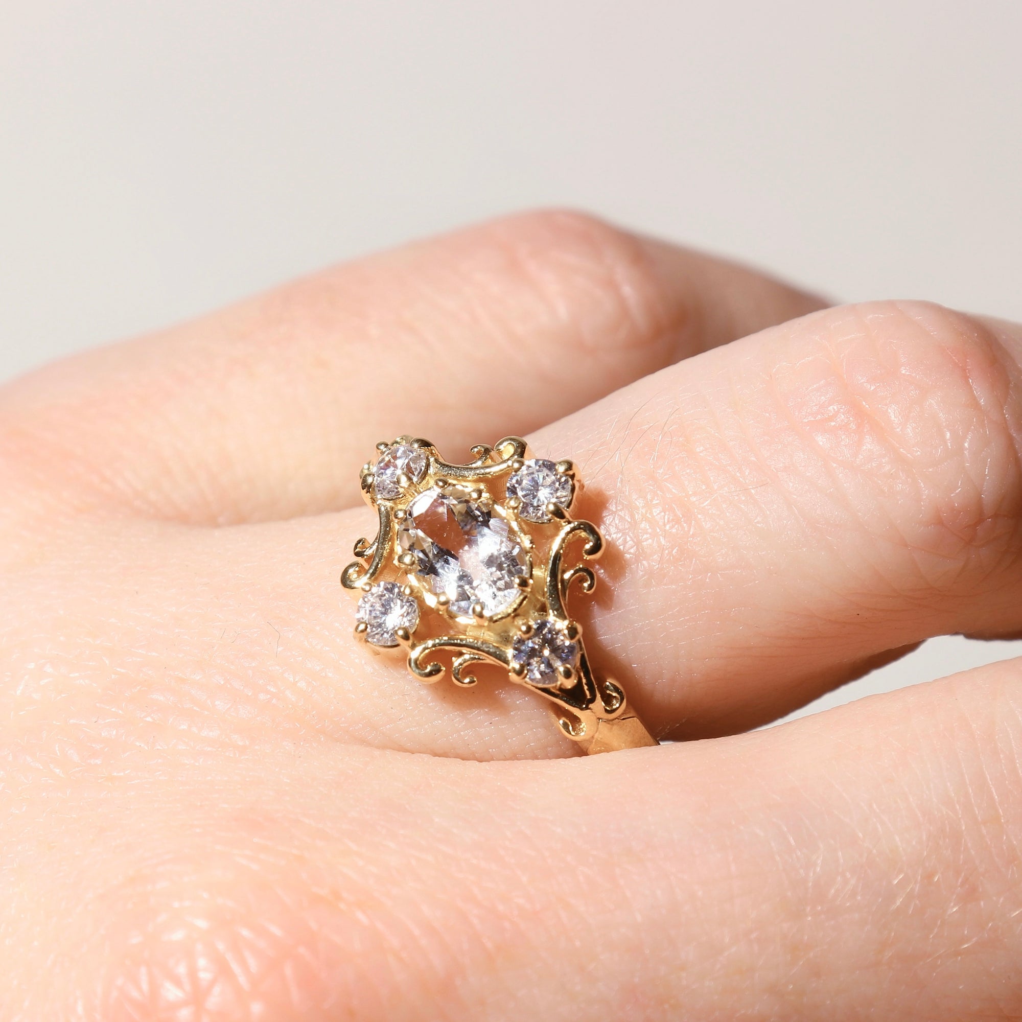 Dauphine Ring in Gold