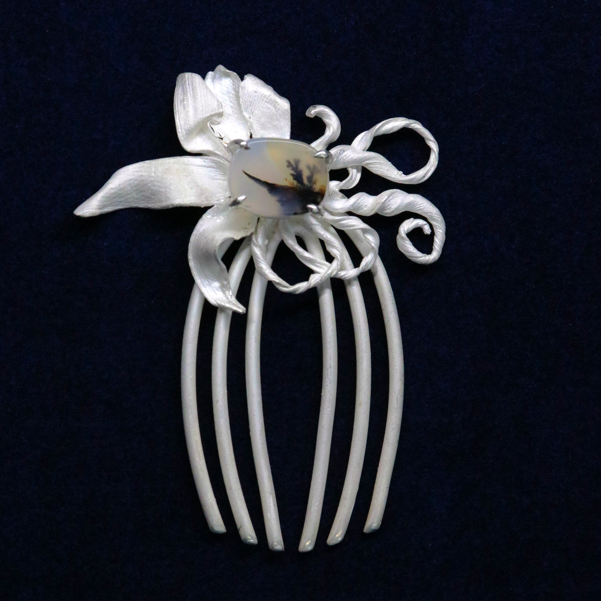 Rubrum Lily Modular Haircomb Pendant