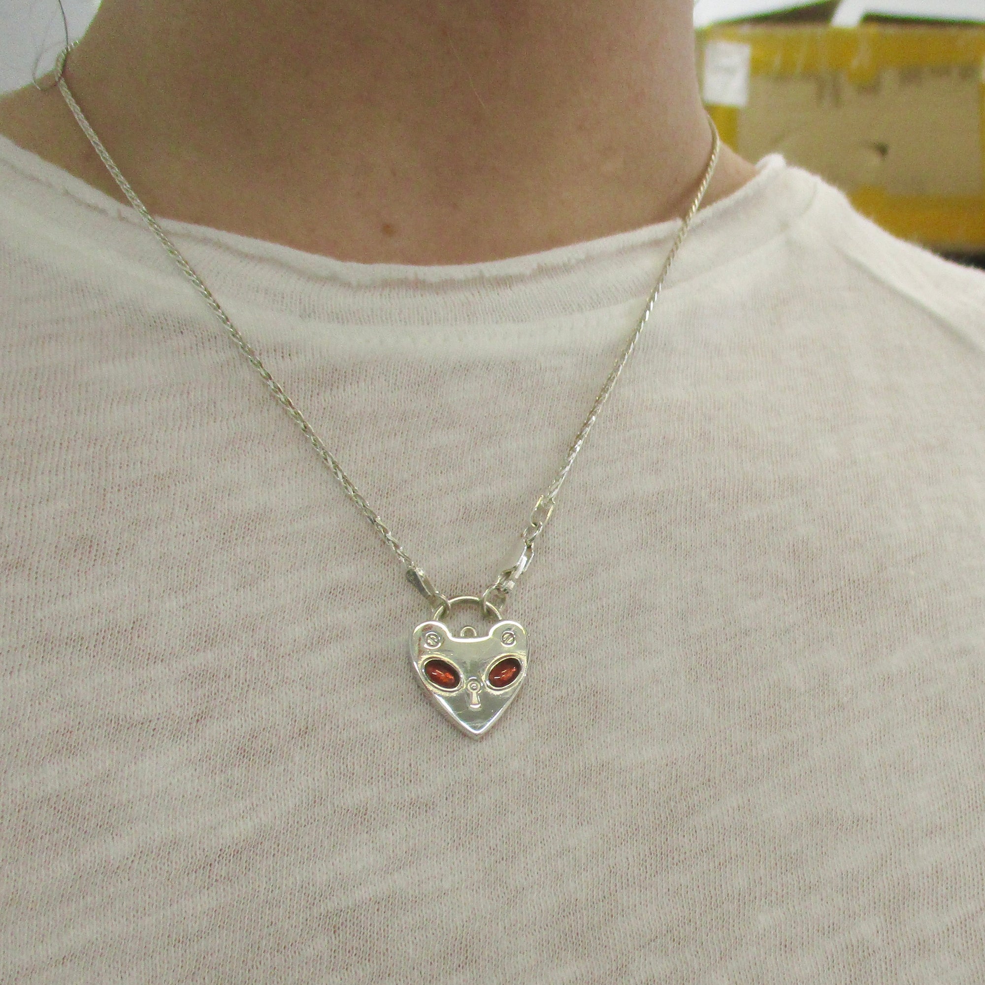 Kitty Padlock in Garnet