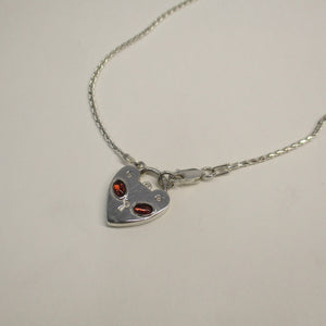 Kitty Padlock in Garnet