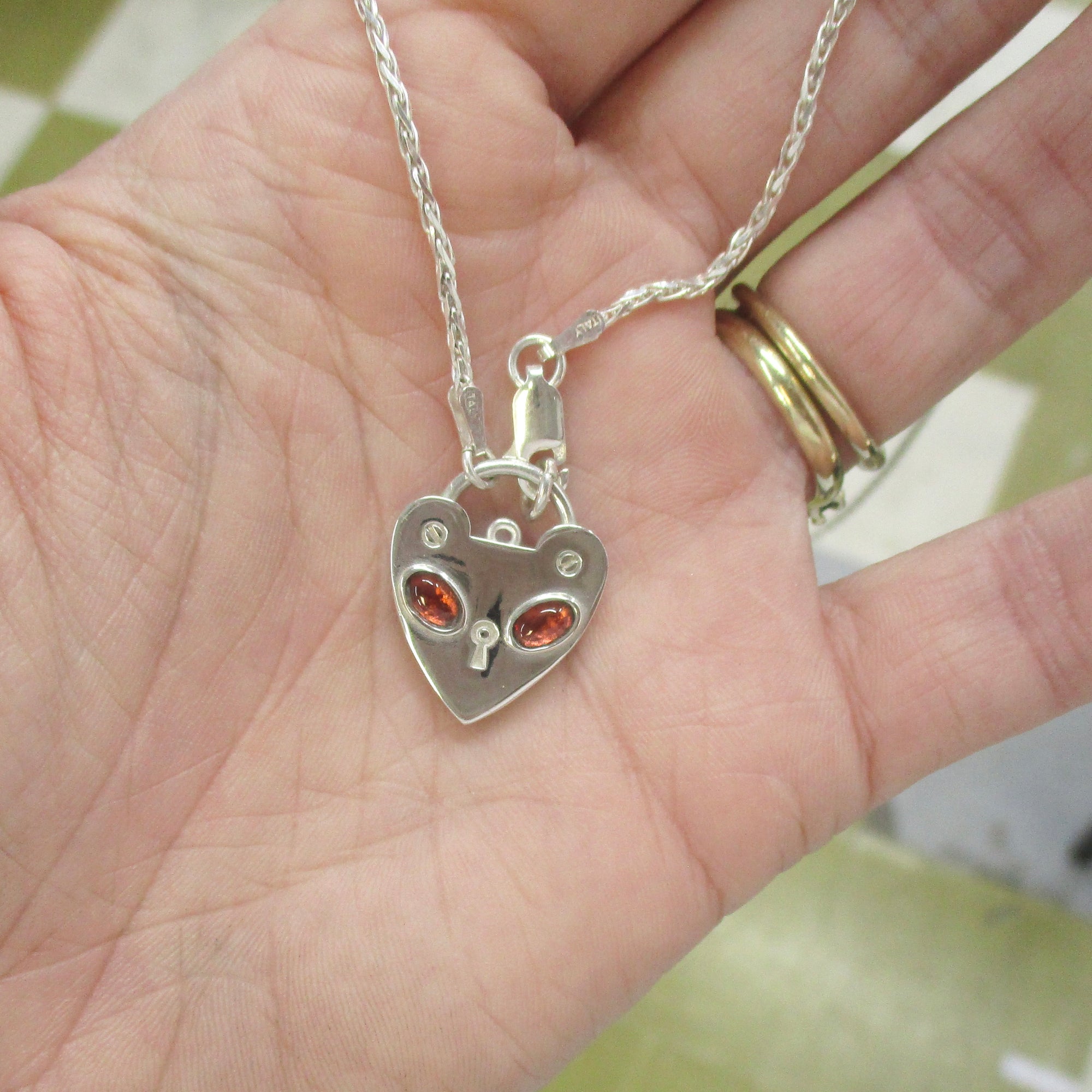 Kitty Padlock in Garnet