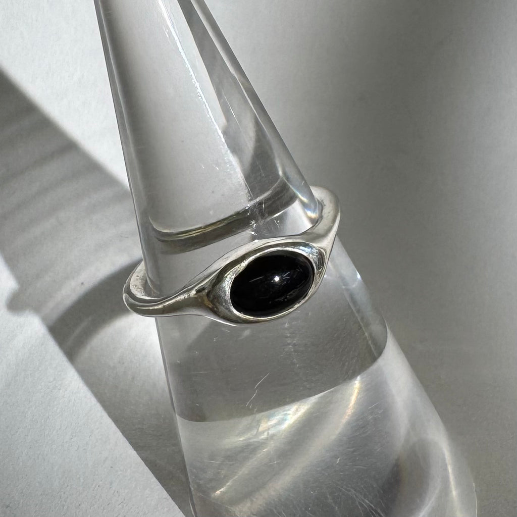 Dainty Onyx Ring