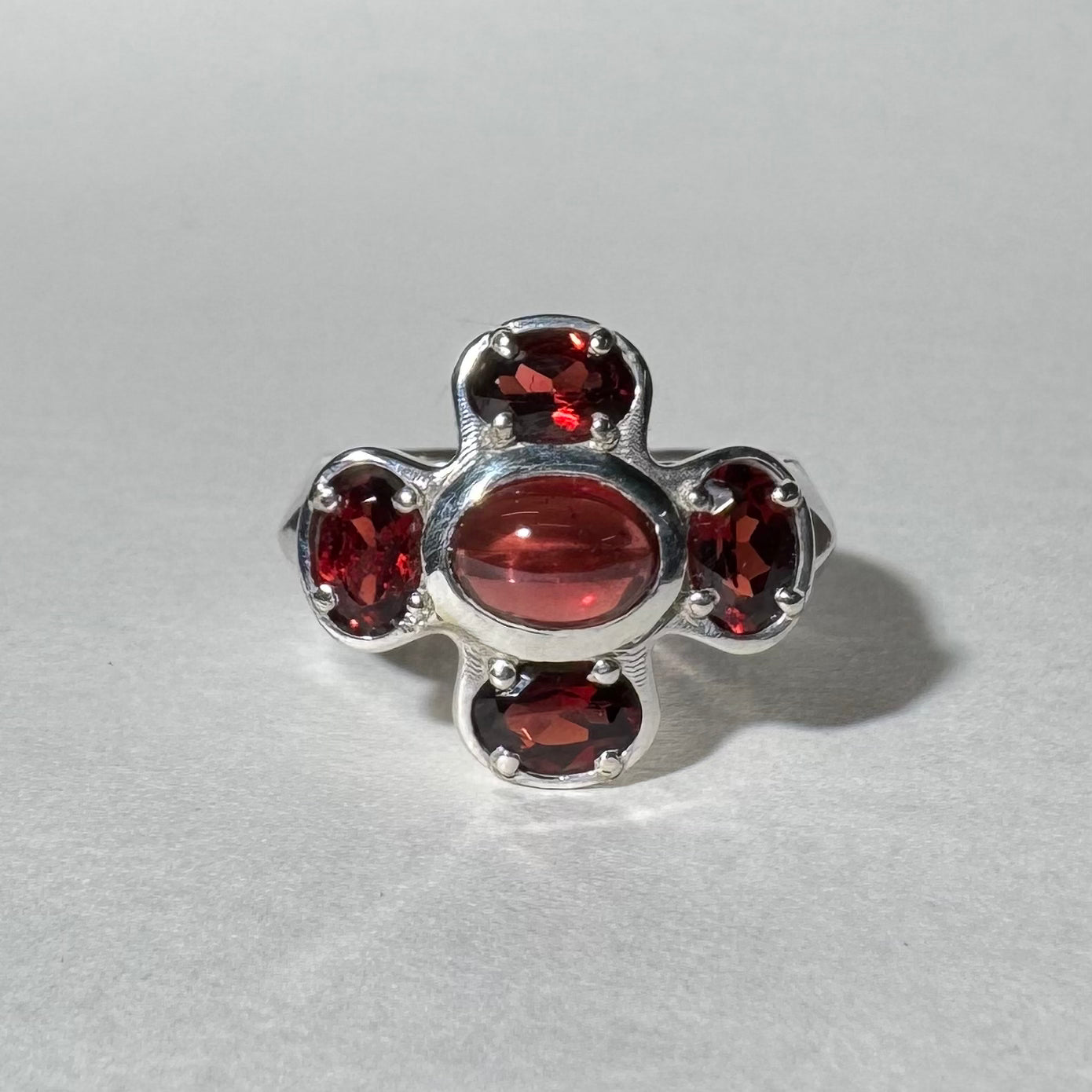 Cruciform Ring in Garnet