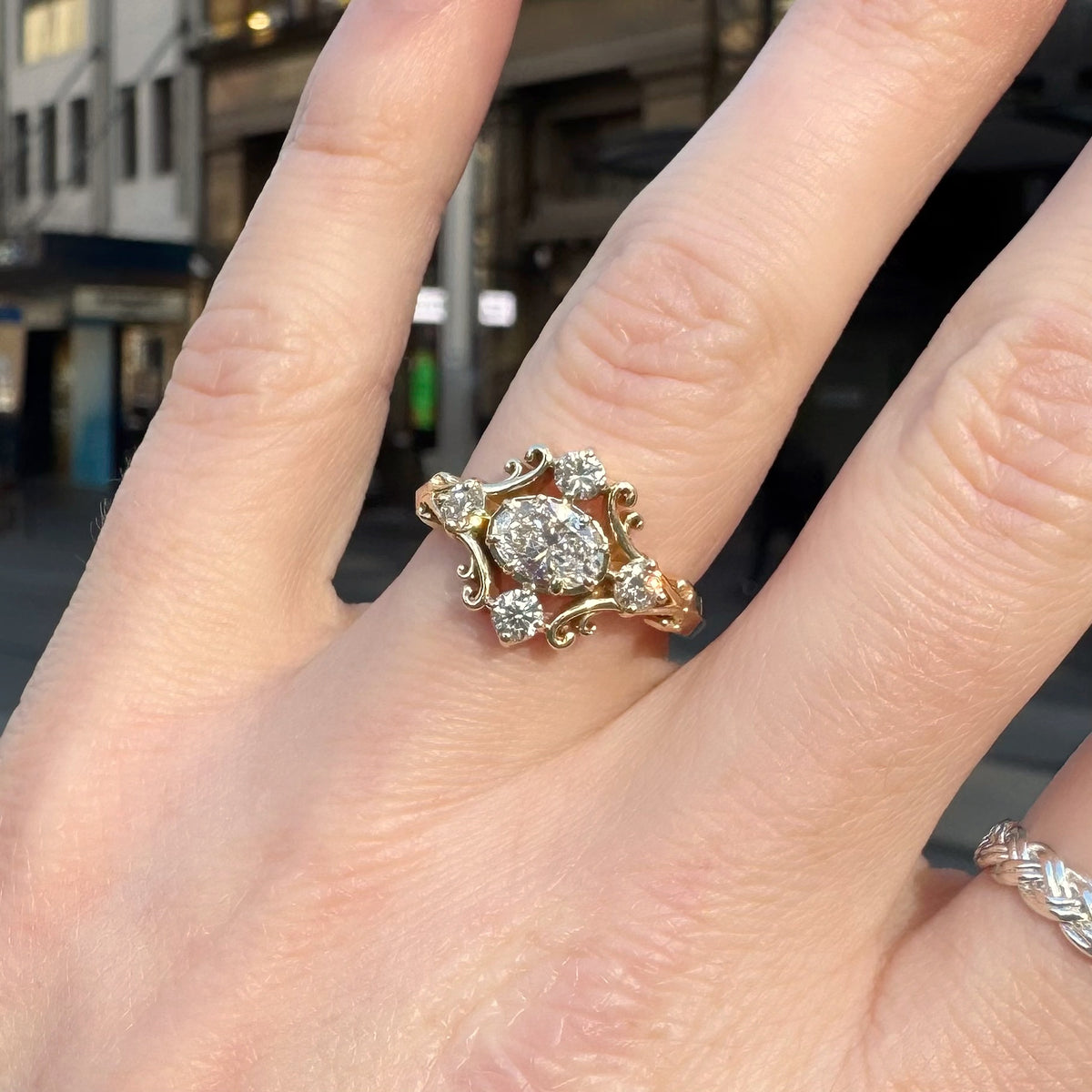 Dauphine Ring in Gold