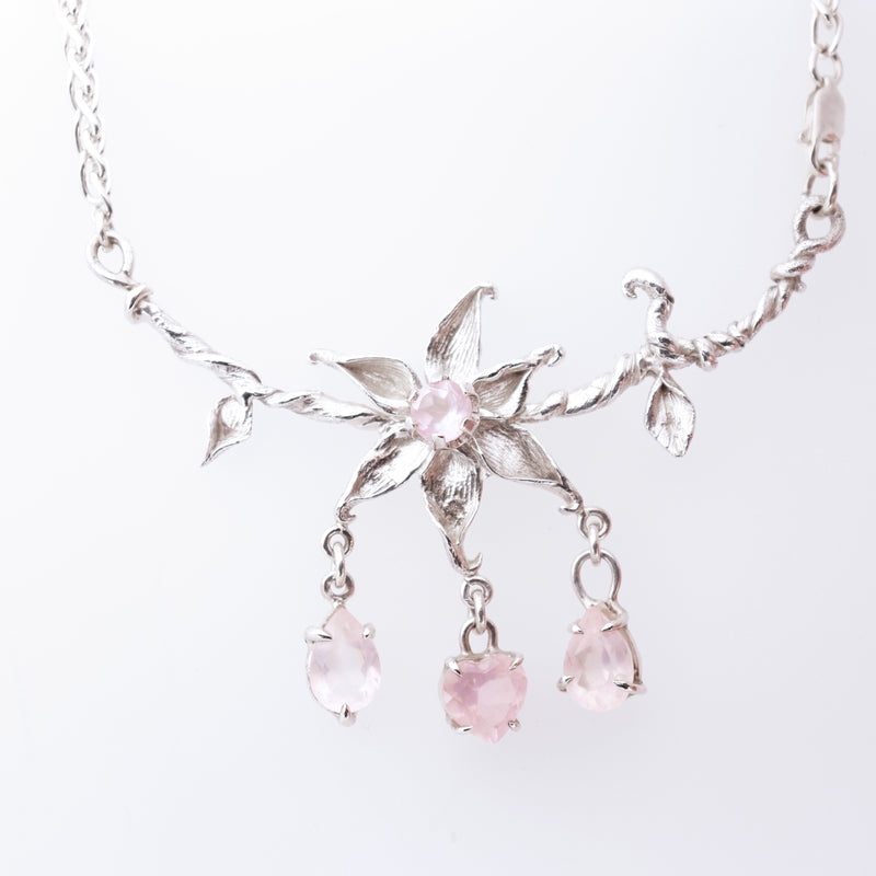 I’ll Bring You Flowers Necklace